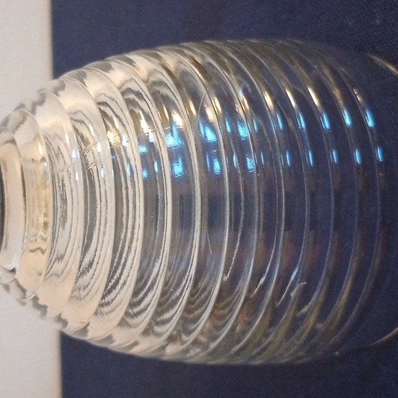 ANCHOR HOCKING VINTAGE COVERED CANDY JAR, CLEAR PRESSED GLASS, RINGED PEDESTAL - Picture 3 of 6